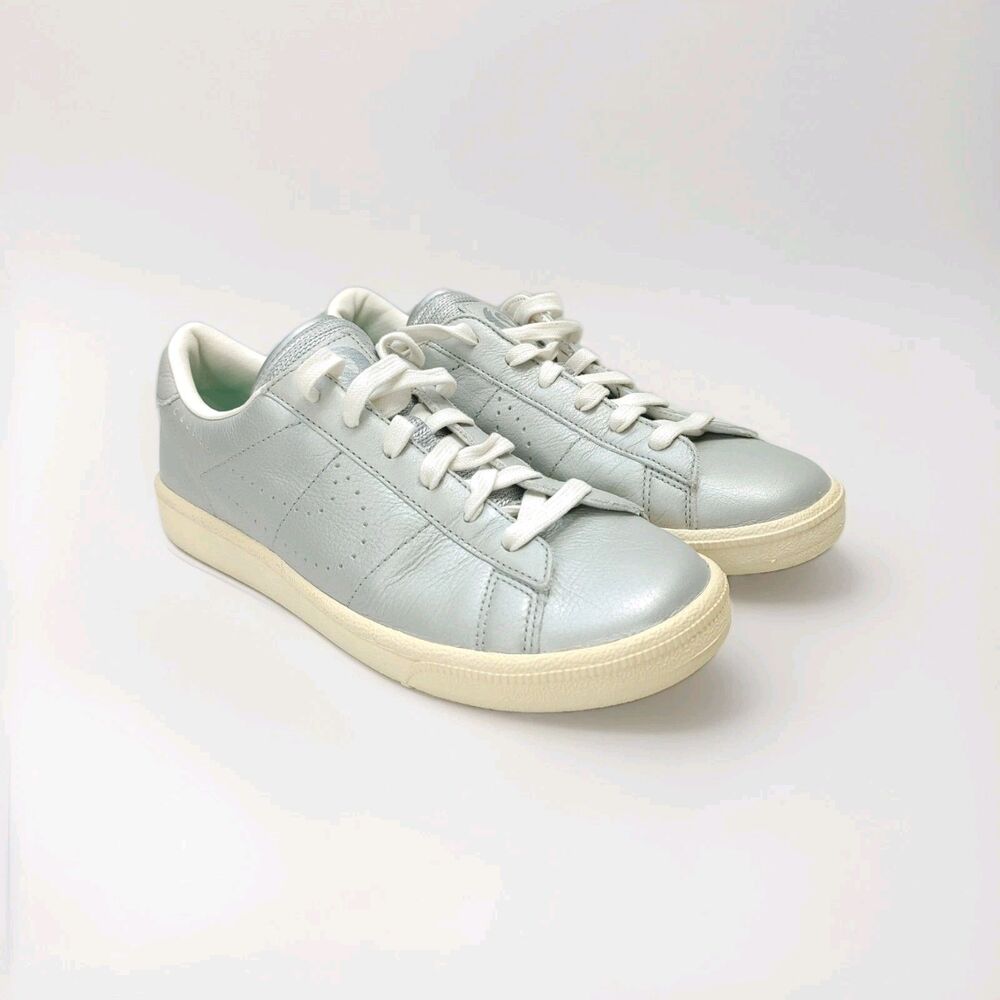 Nike Tennis Classic PRM QS Grade School Boys Size 6.5Y Metallic Silver 872818-00